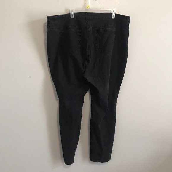 TORRID Classic Black Distressed Skinny Jeans Size 24R - Picture 6 of 7